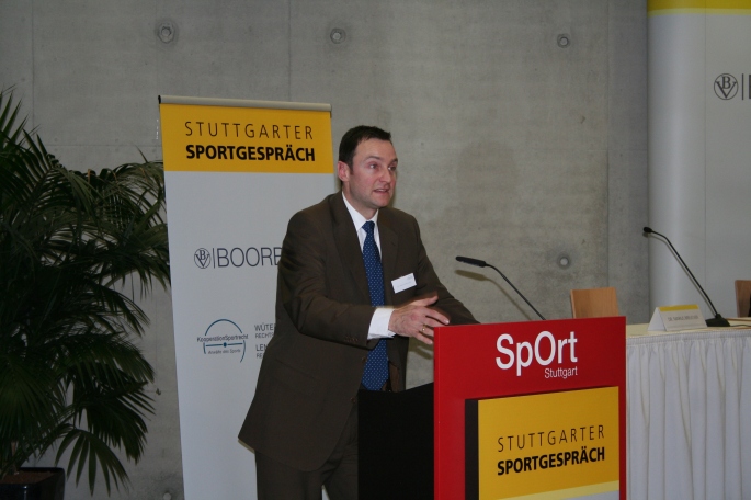 Marius Breucker Das Recht stellt dem professionellen Sport Konfliktlösungsmechanismen zur Verfügung